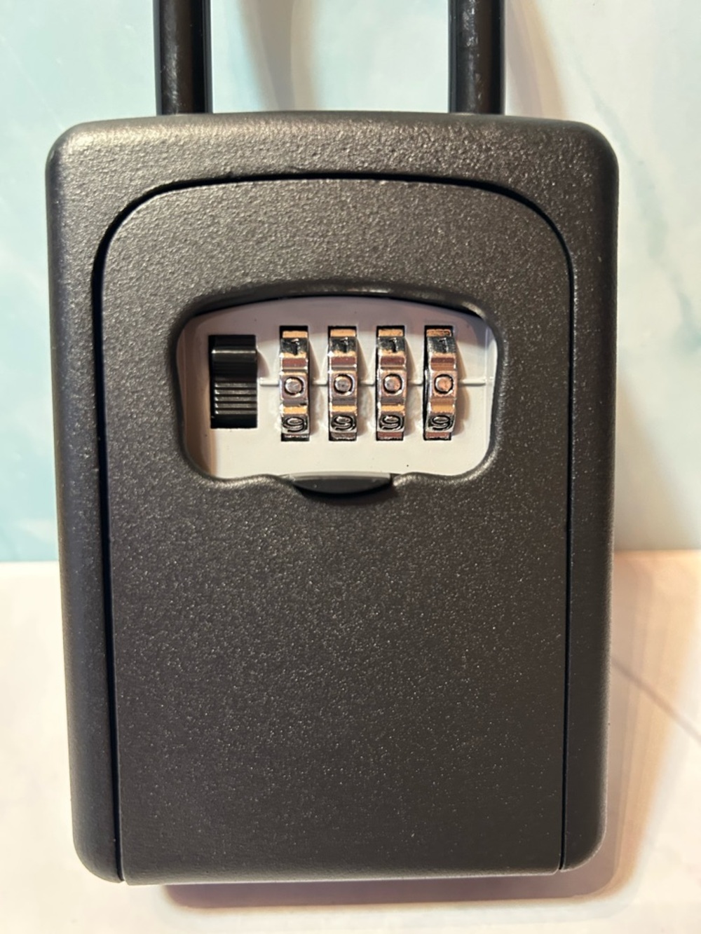 Black Portable Key Lock Box - Picture 4 of 6